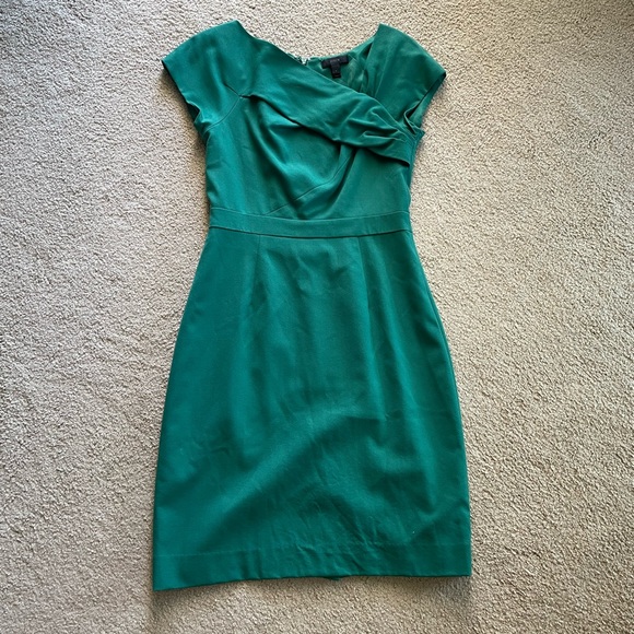 J. Crew Dresses & Skirts - 💛 5 for $50 J. Crew green origami knee length dress